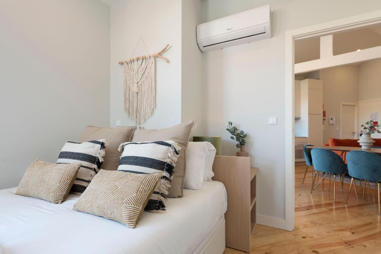 Central Superb Flat W/ Ac & Balcony By Lovelystay ปอร์โต ภายนอก รูปภาพ